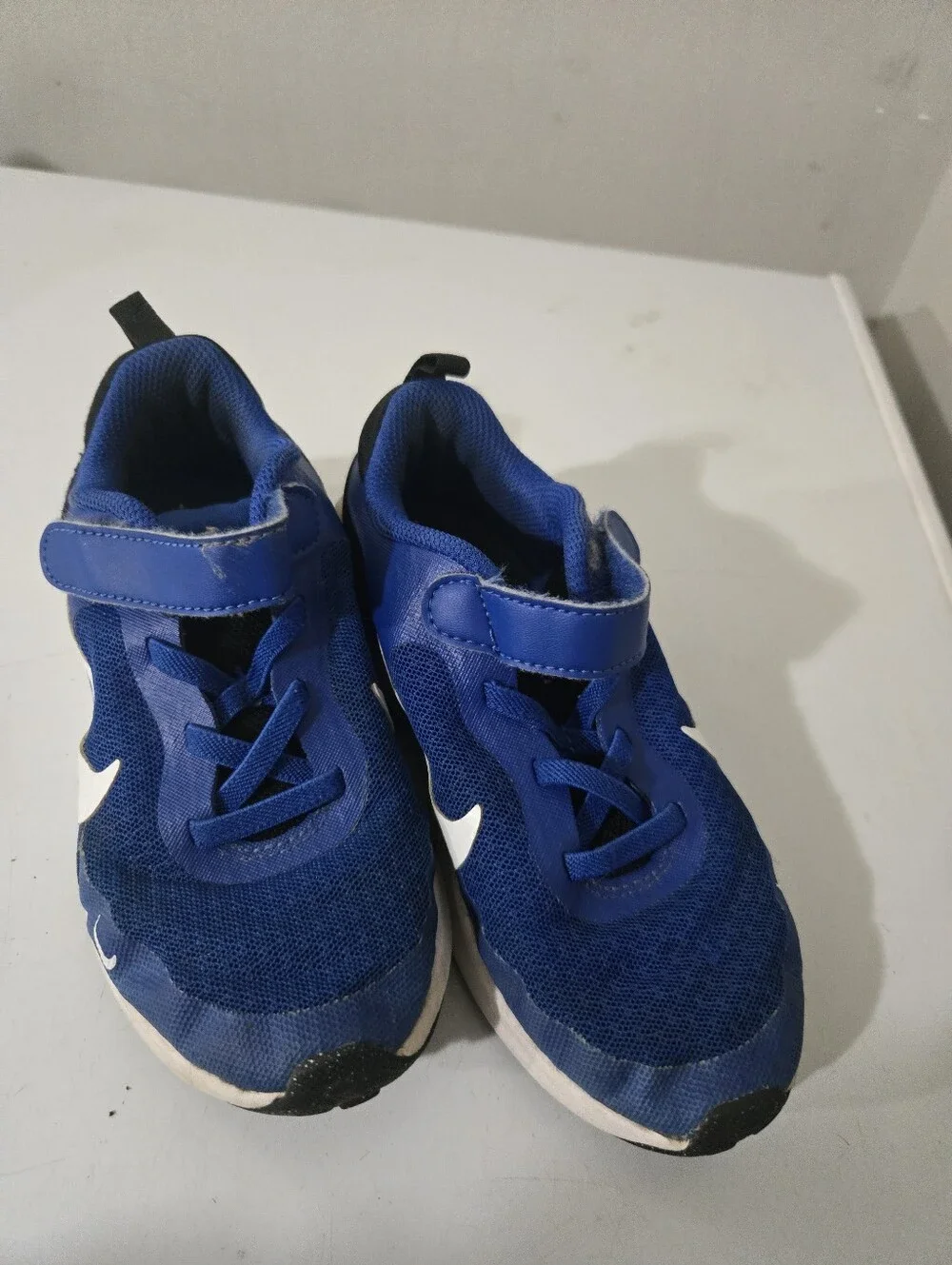 sz 12 child Nike sneakers